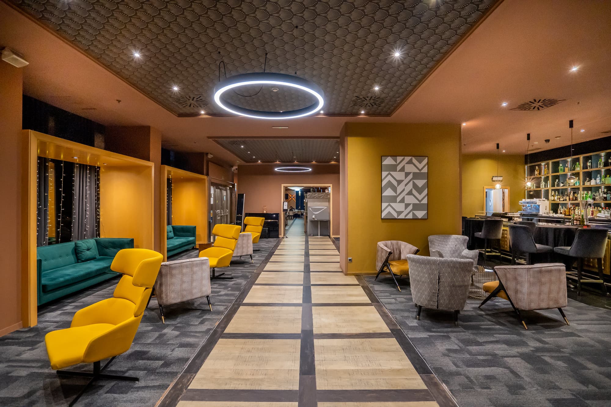 Abba Madrid, Lobby