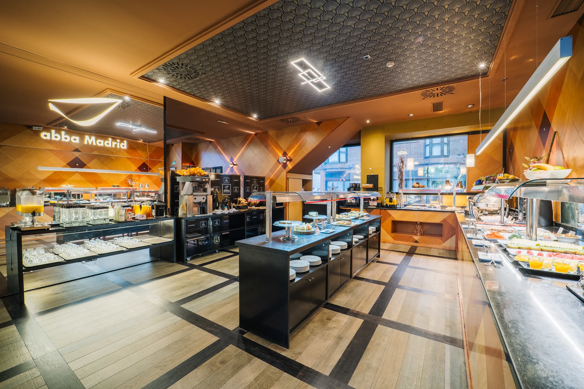 Abba Madrid, Restaurant