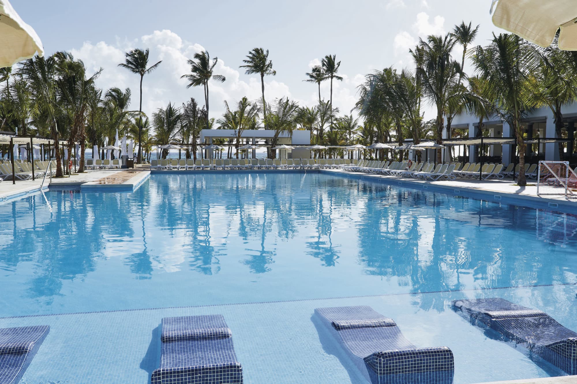 Riu Bambu - All Inclusive, Pool