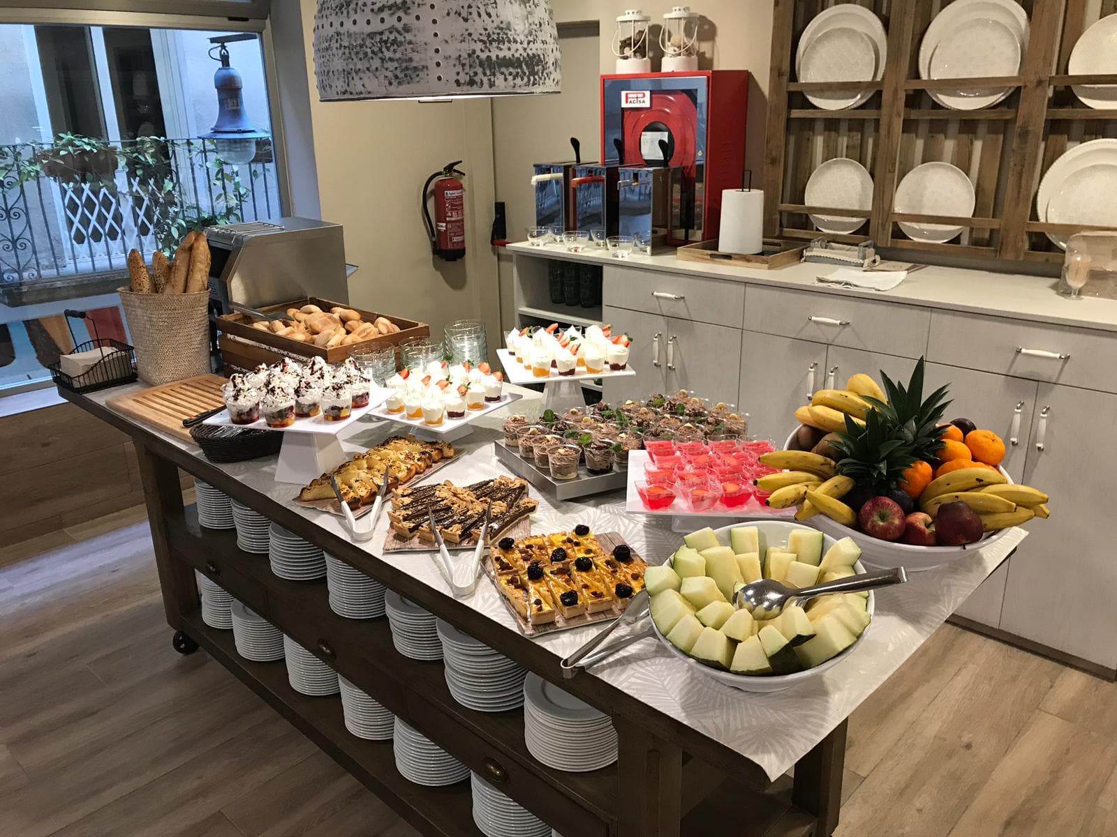 Metropol Hotel, Restaurant