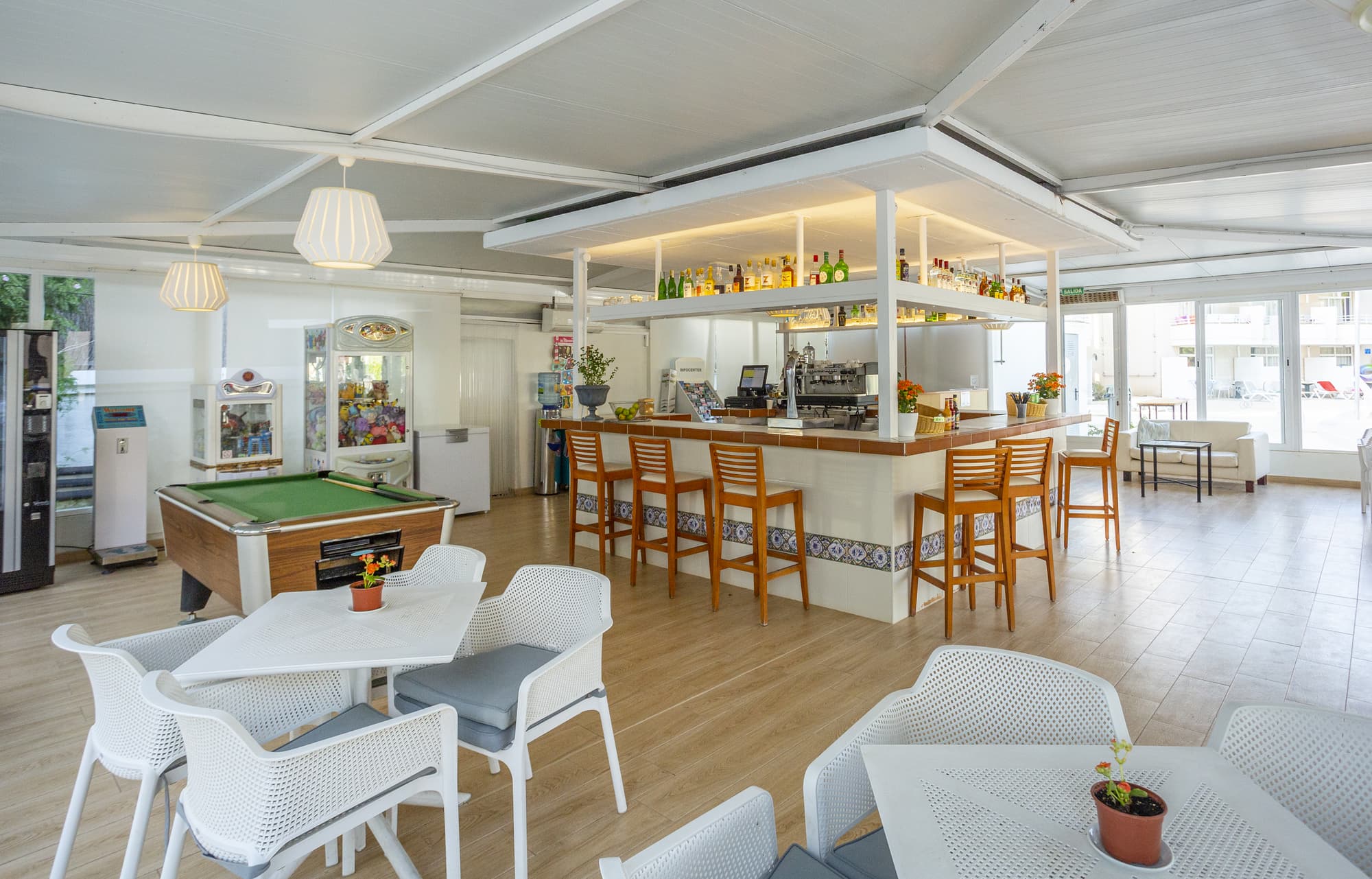 APARTAMENTOS CLUB SA COMA, Bar