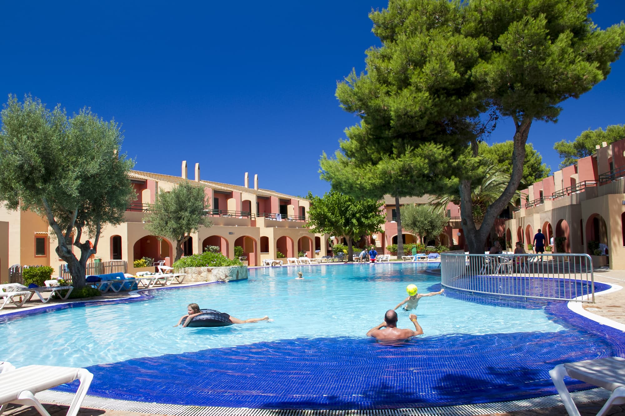 Apartamentos Club Andria, Pool