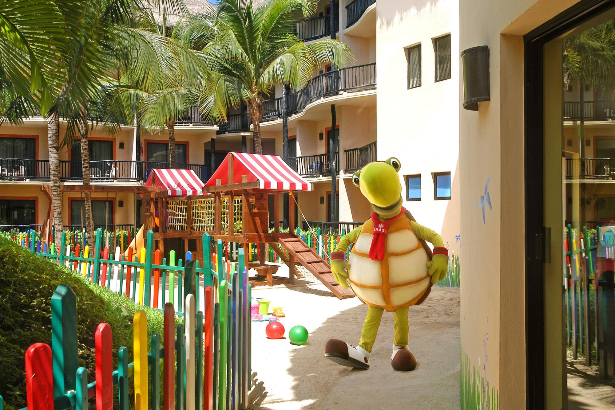 Catalonia Riviera Maya All Inclusive, Sports and Entertainment