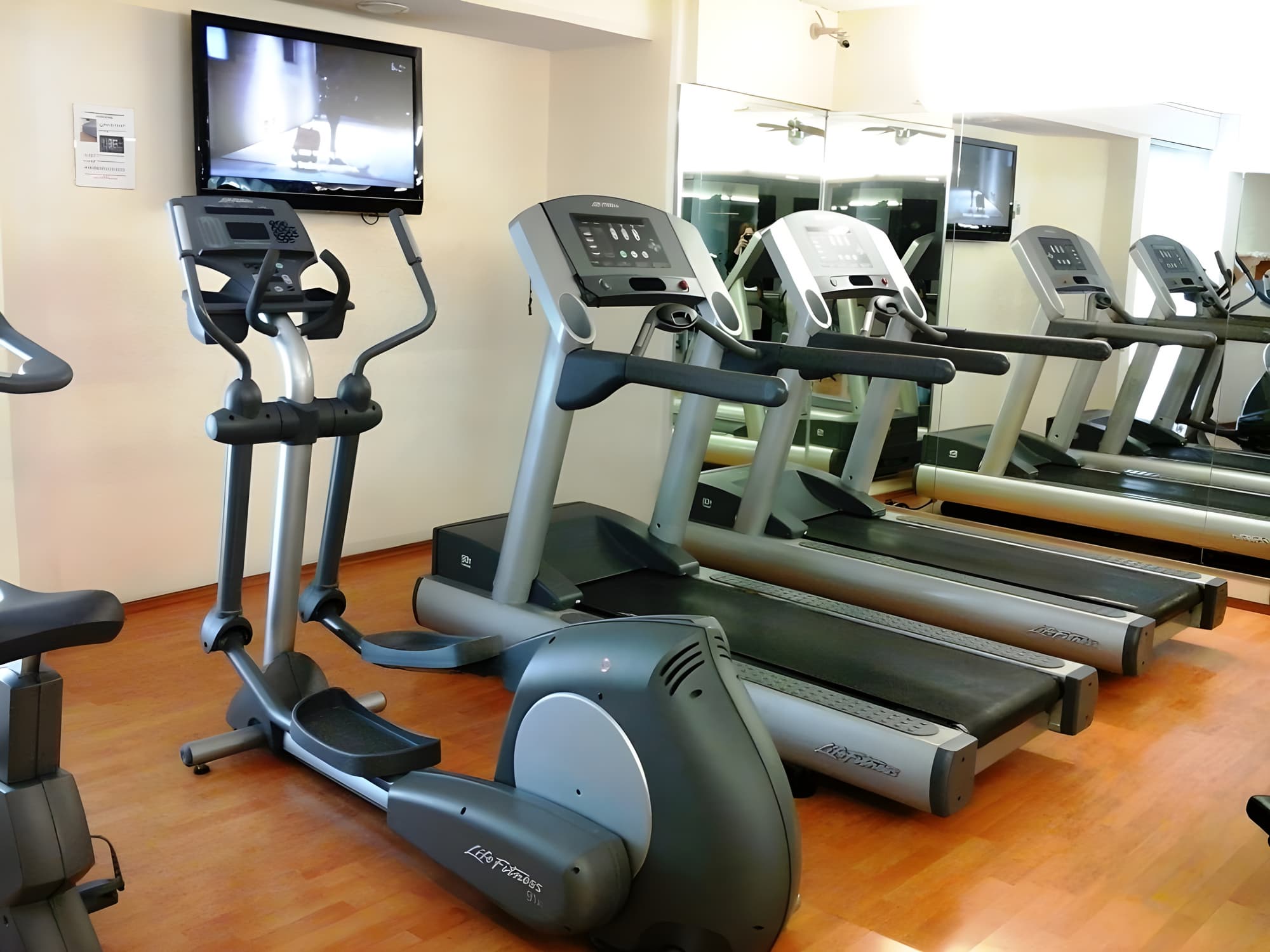 El Conquistador, Sports and Entertainment