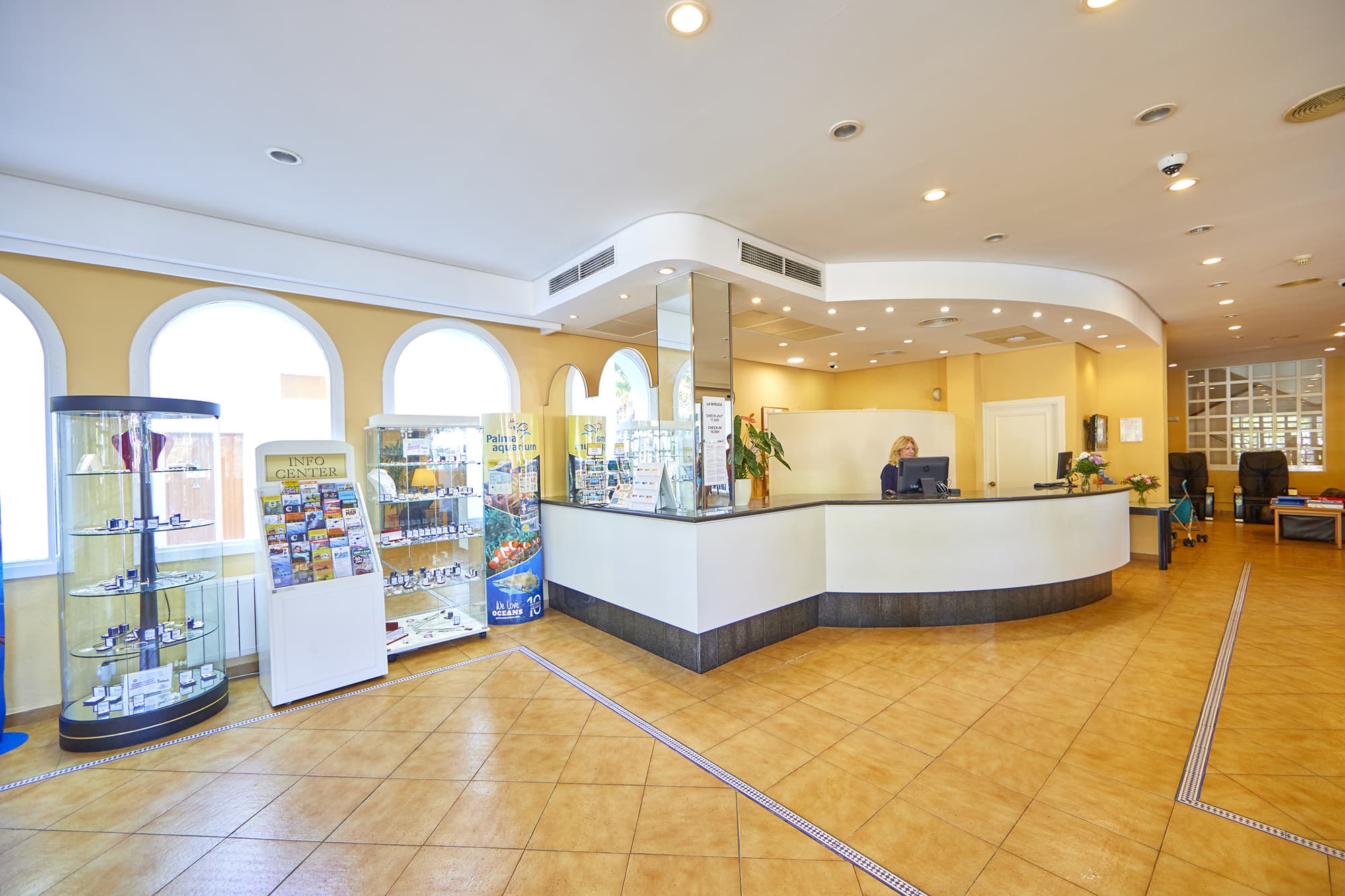 Gavimar La Mirada Club Resort , Lobby