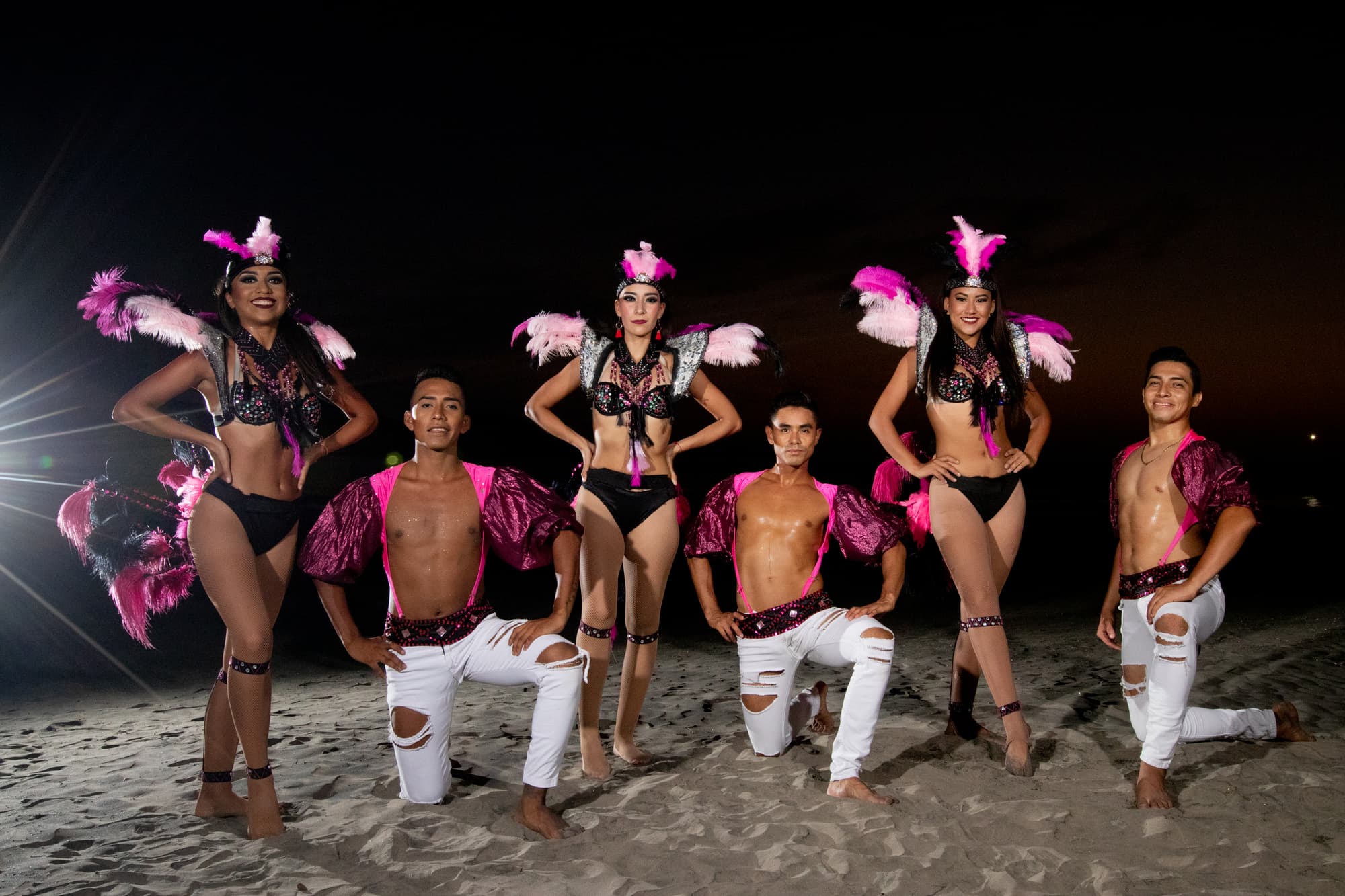 Qualton Club Ixtapa All Inclusive, Sports and Entertainment