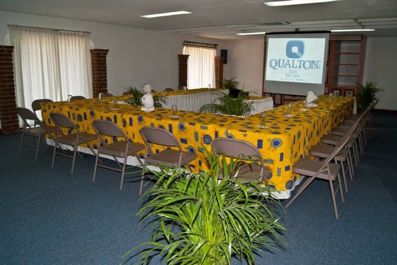Qualton Club Ixtapa All Inclusive, Conferences
