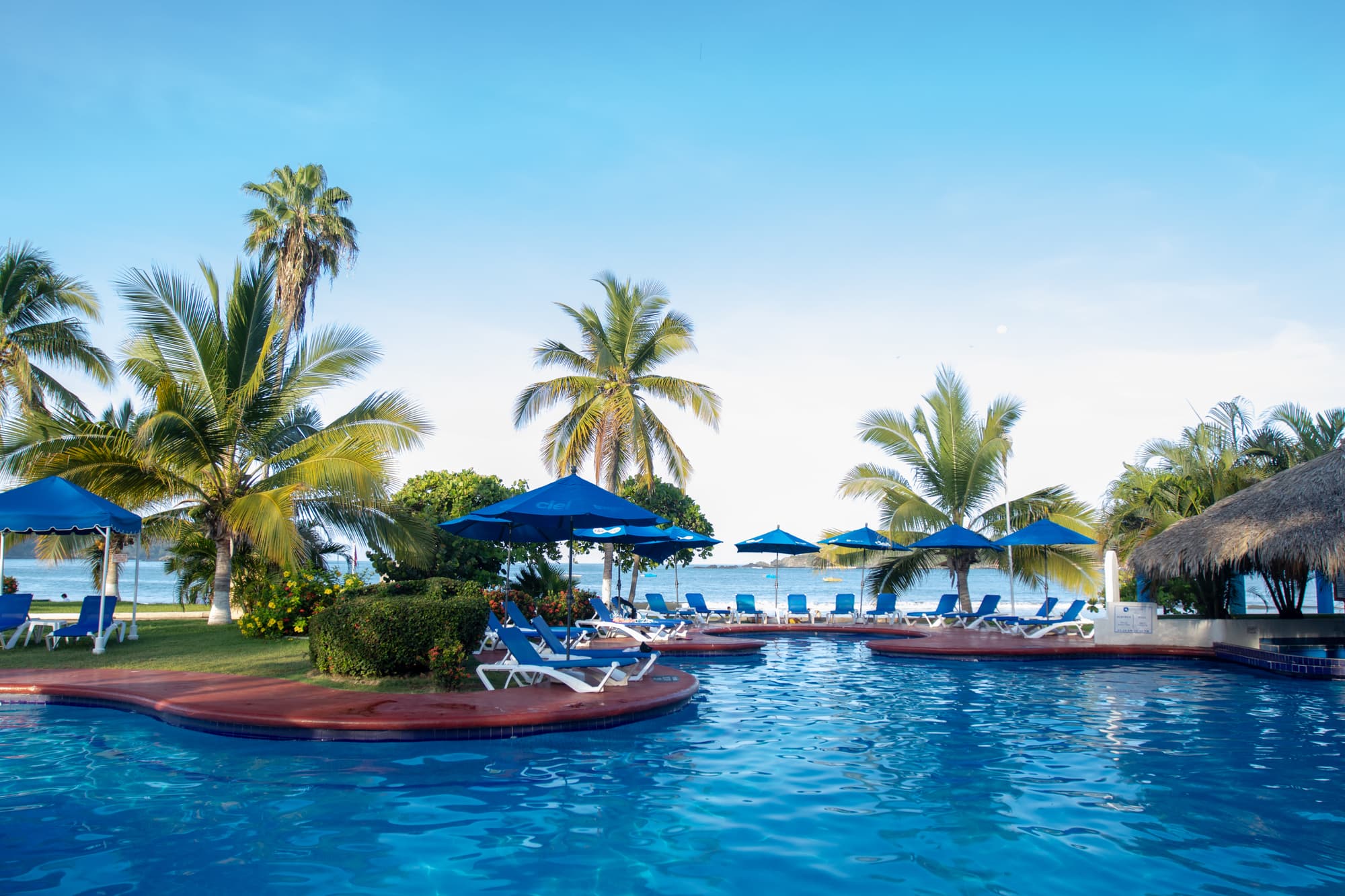 Qualton Club Ixtapa All Inclusive, Pool