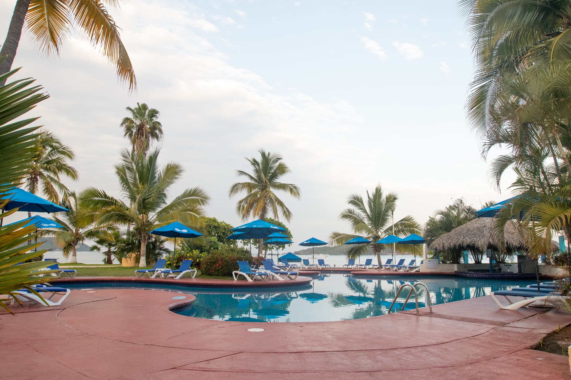 Qualton Club Ixtapa All Inclusive, Pool