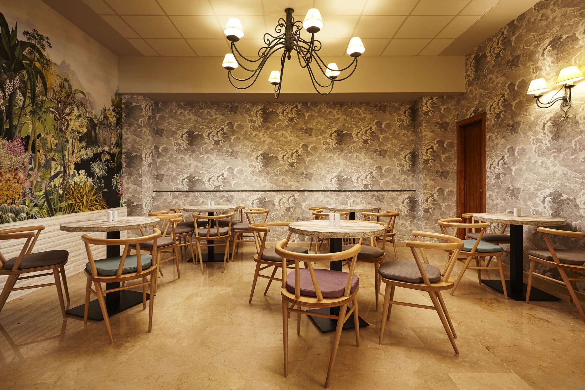 Villa Flamenca, Restaurant