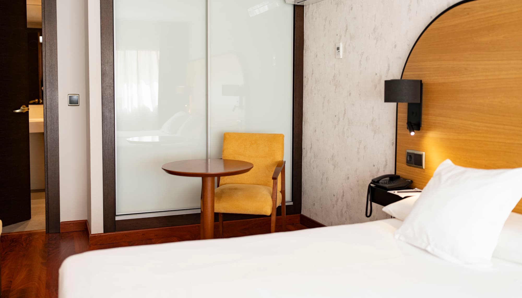 Nuevo Torreluz, Room