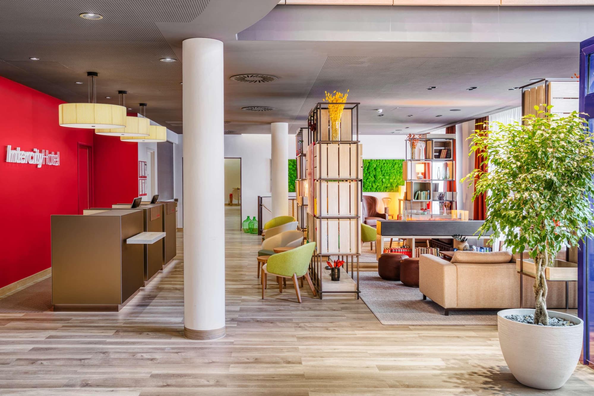 IntercityHotel Nürnberg, Lobby