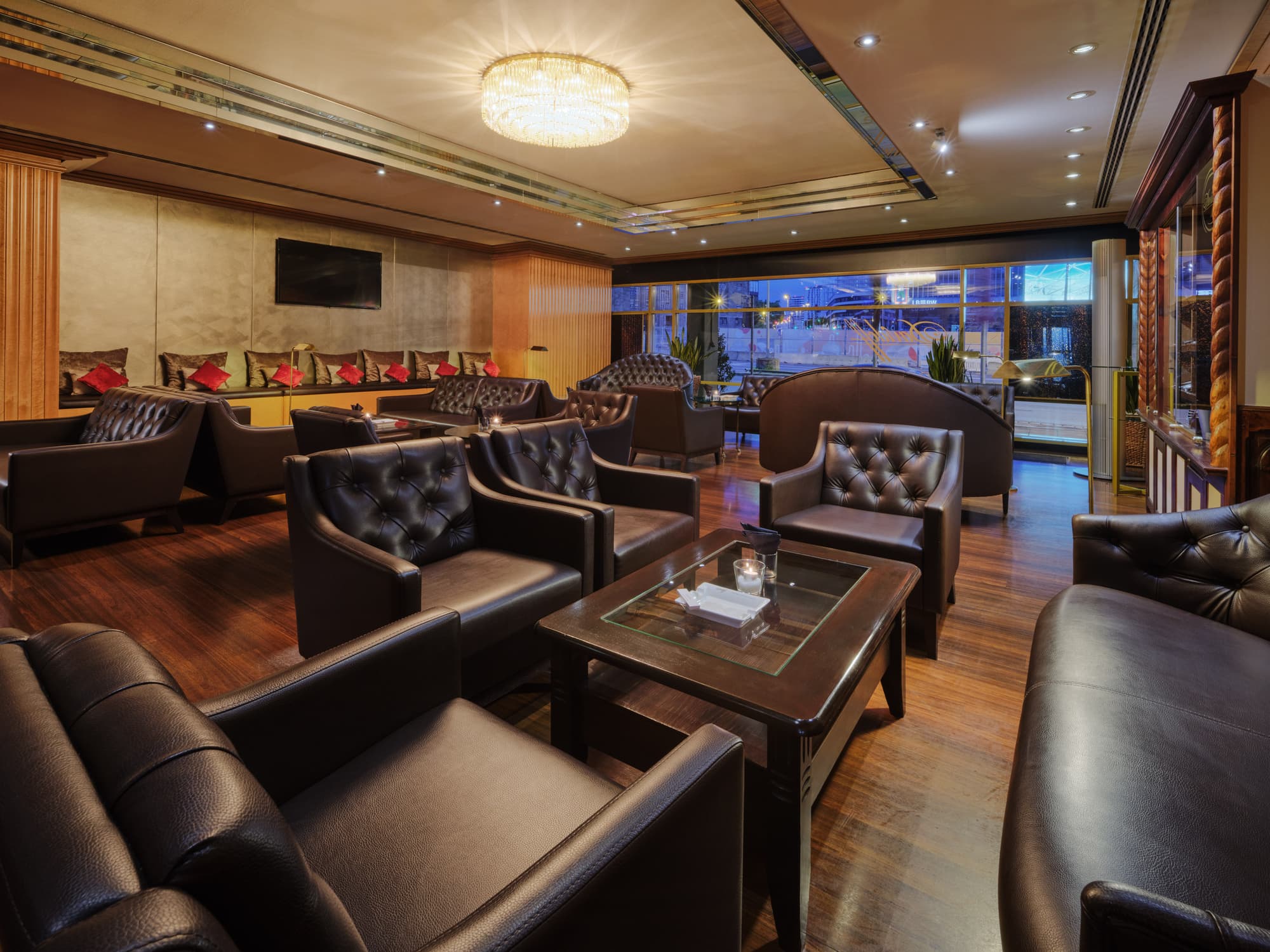 Steigenberger Graf Zeppelin, Bar