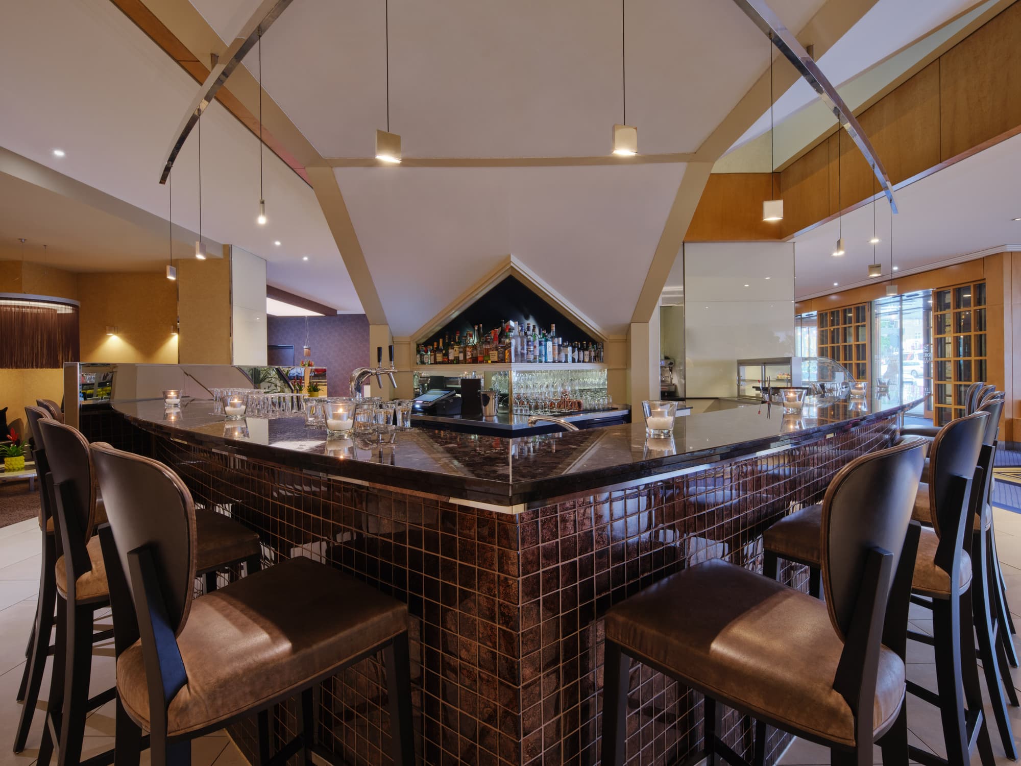 Steigenberger Graf Zeppelin, Bar