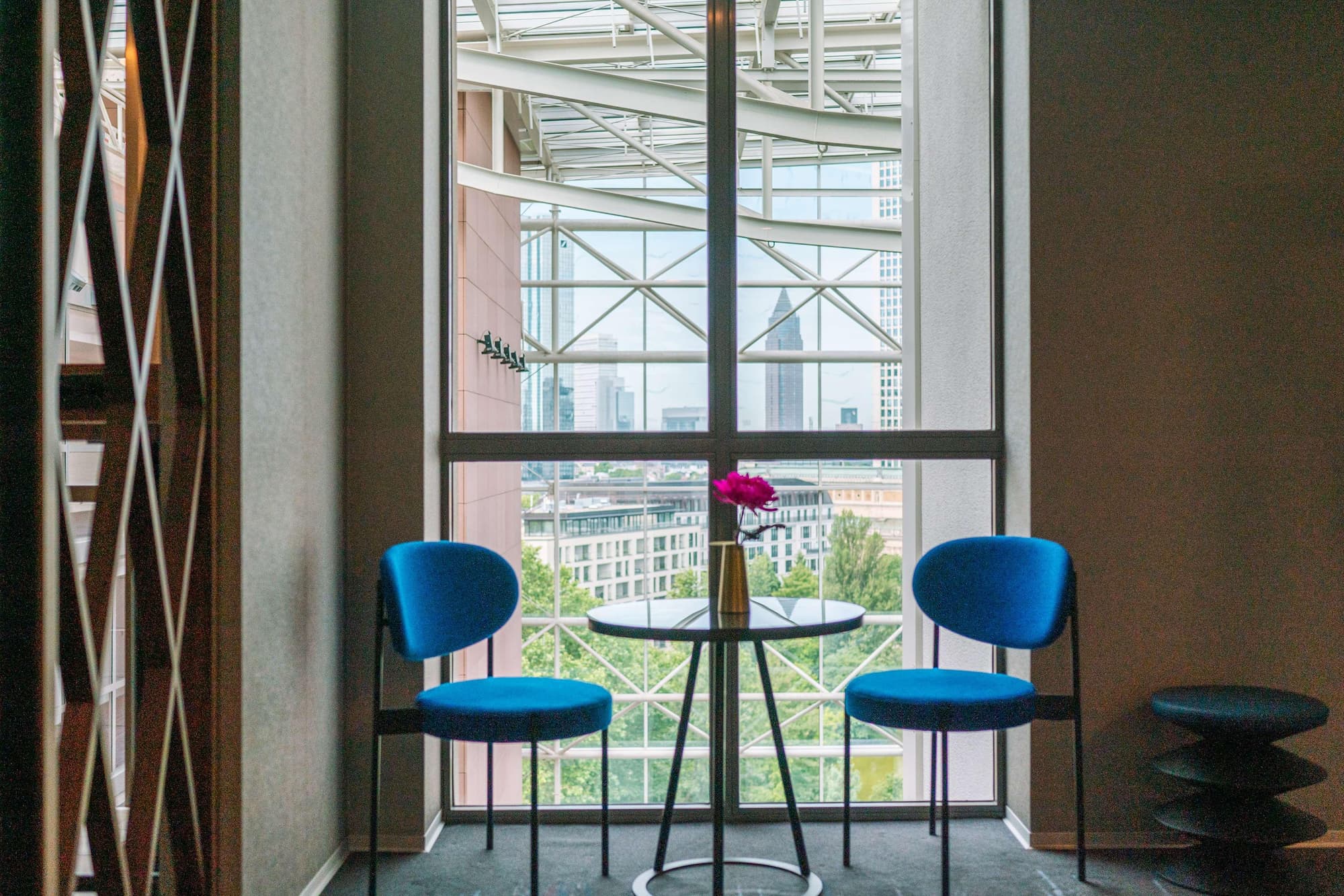 Hilton Frankfurt City Centre, General view