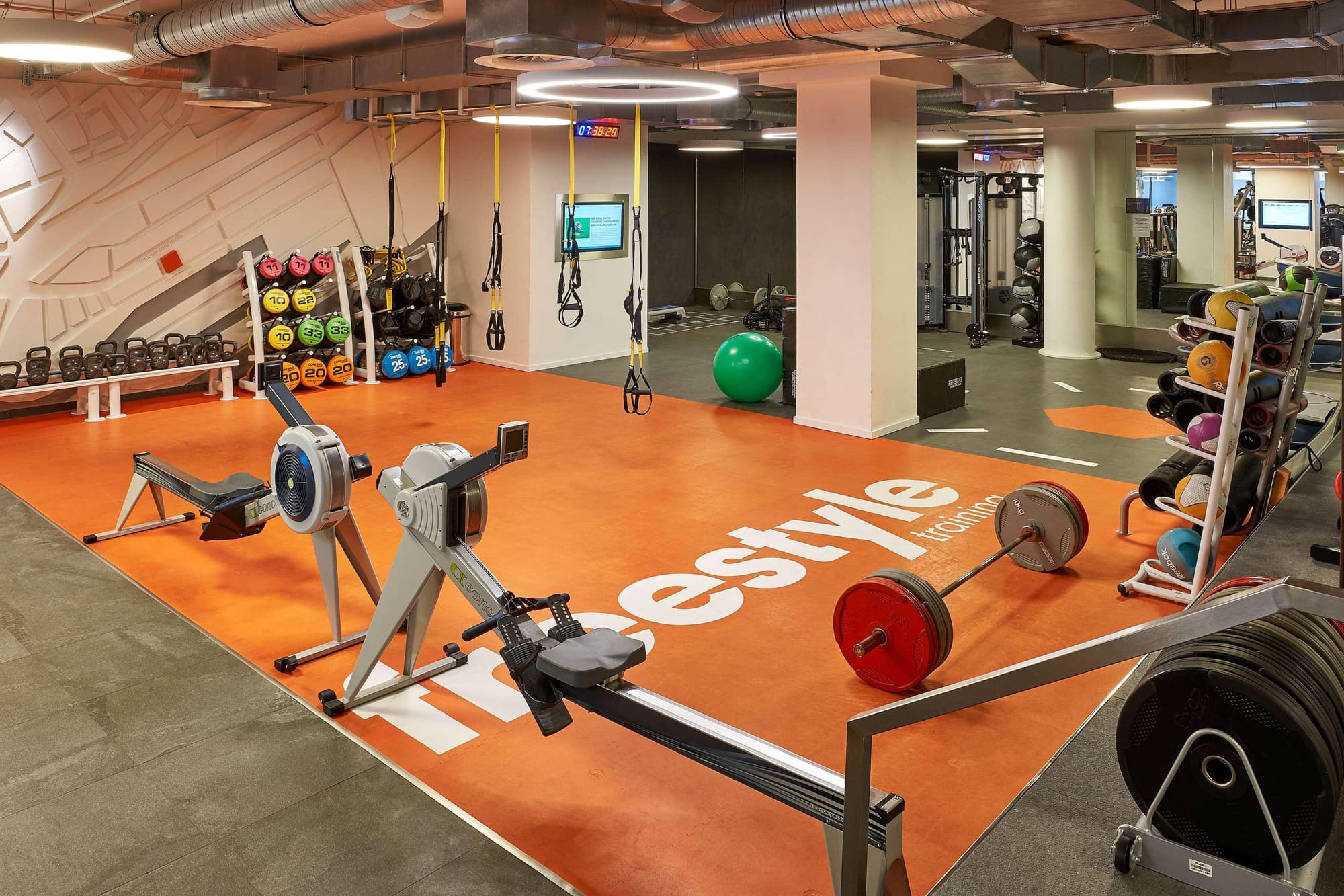 Hilton Frankfurt City Centre, General view