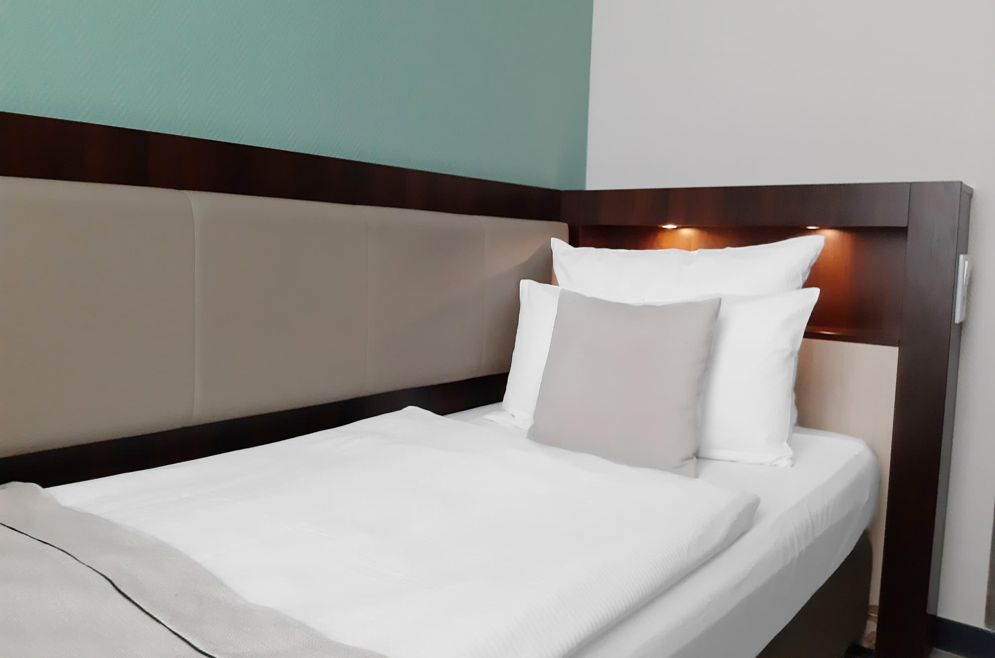 Garner Hotel Hamburg Graf Moltke by IHG, Room