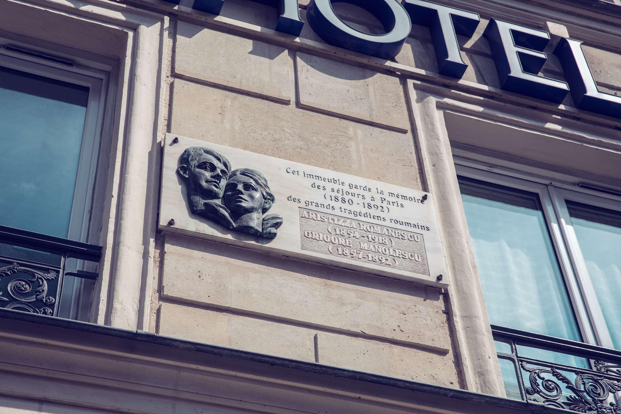 Timhotel Le Louvre, General view