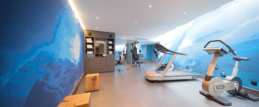 Agora Swiss Night by Fassbind Lausanne, Sports and Entertainment