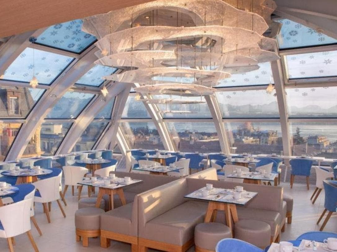 Agora Swiss Night by Fassbind Lausanne, Terrace