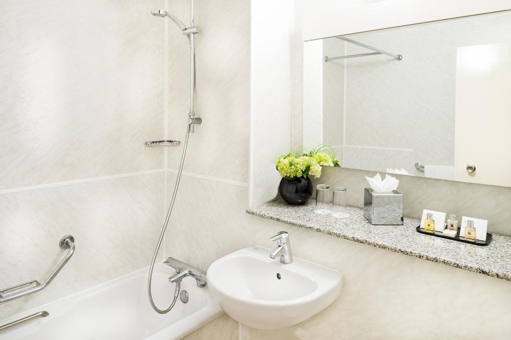 Copthorne Tara Hotel London Kensington, Room