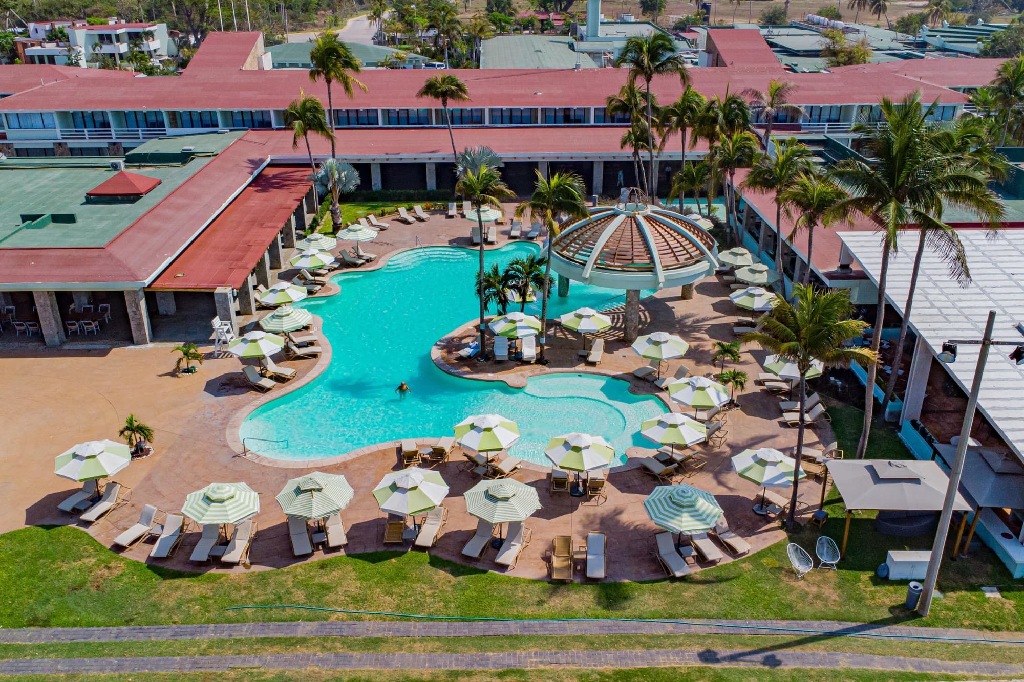 Pierre Mundo Imperial Riviera Diamante Acapulco, Pool