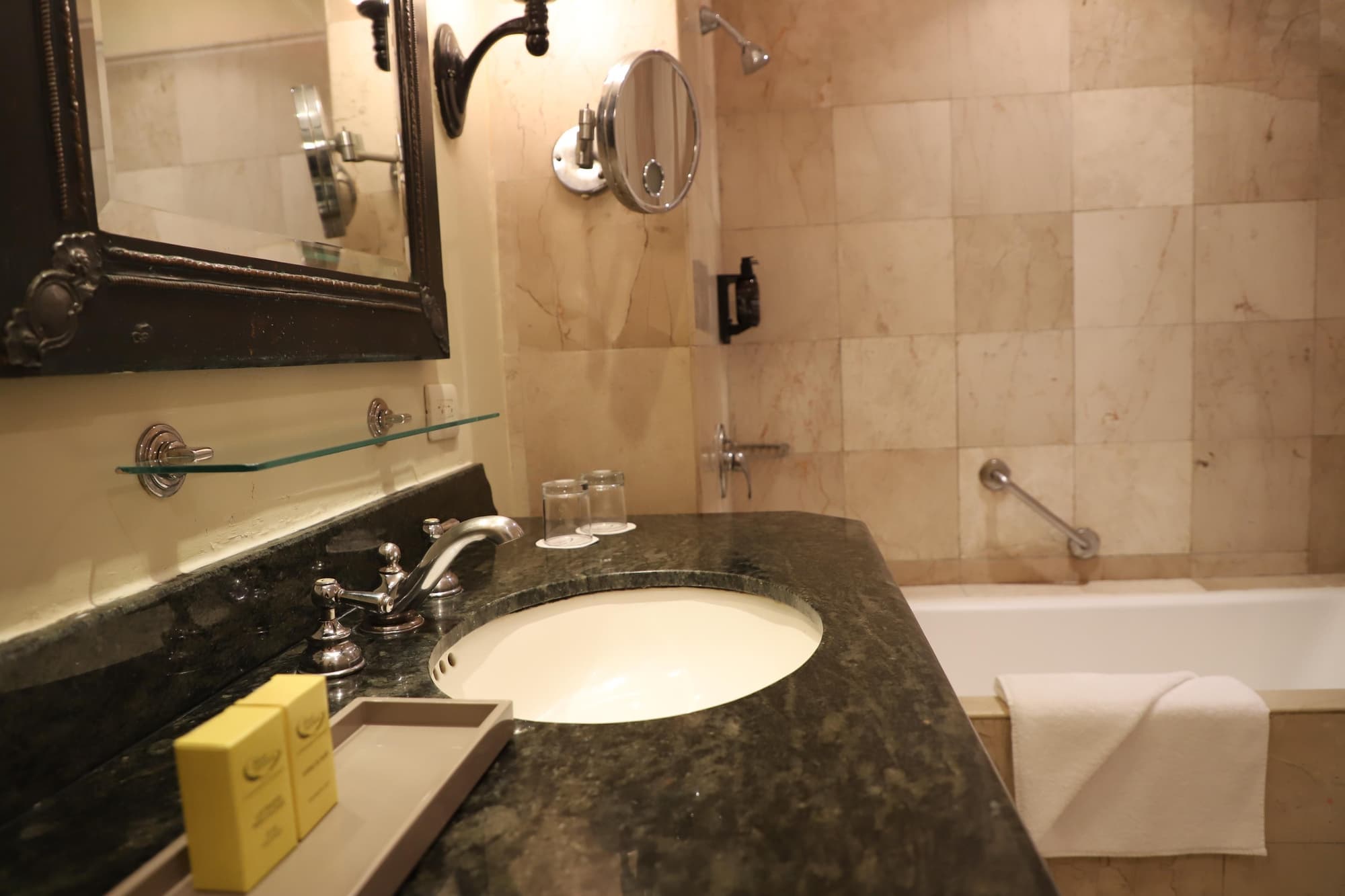 Pierre Mundo Imperial Riviera Diamante Acapulco, Room