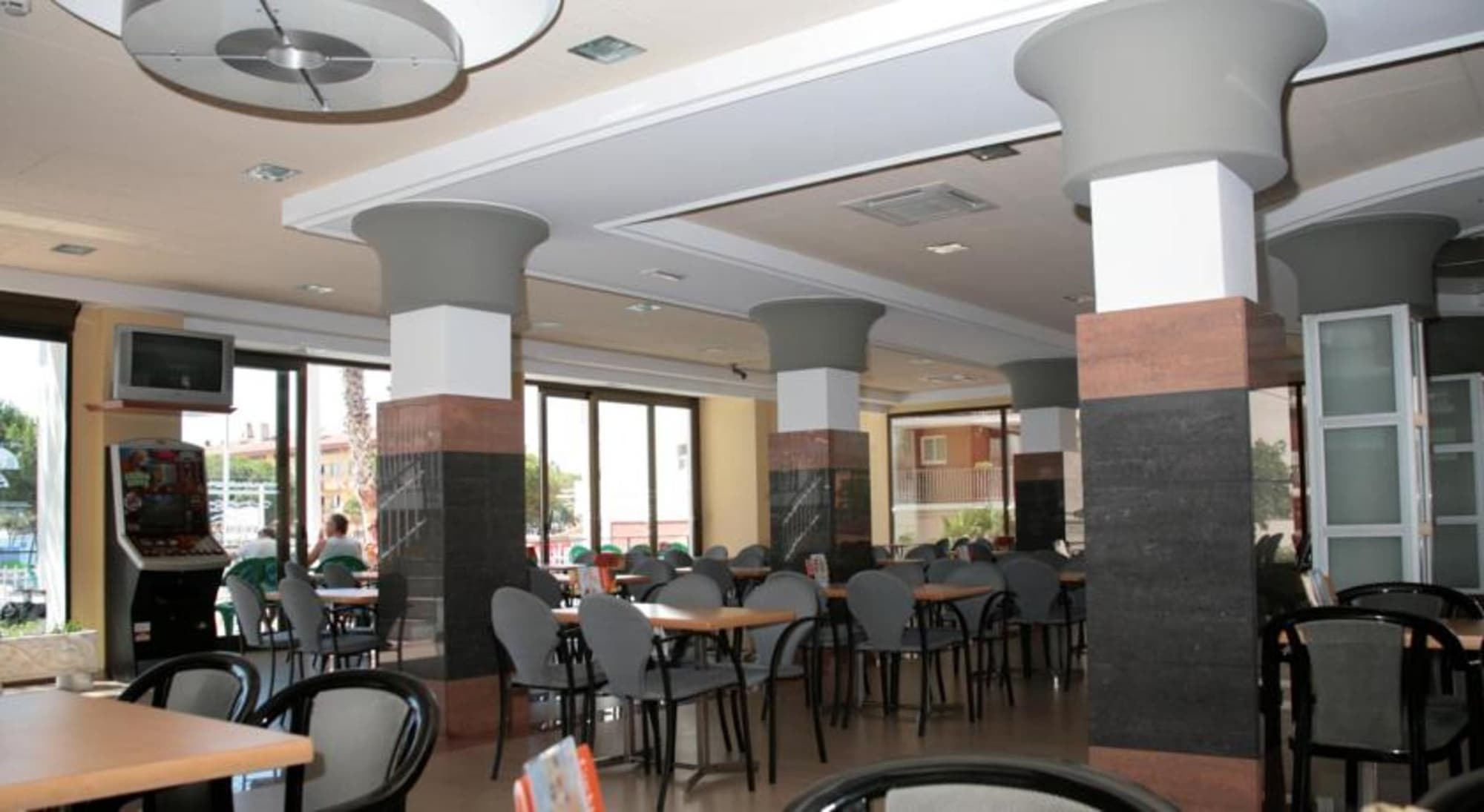 Reymar Playa, Restaurant