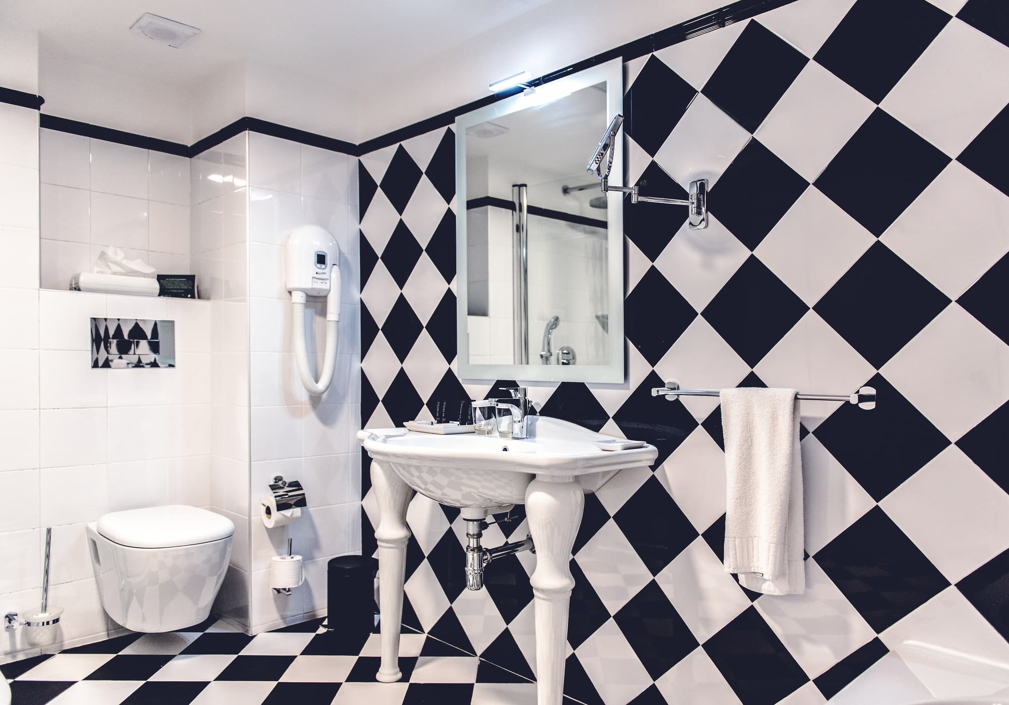 AX The Victoria, Room