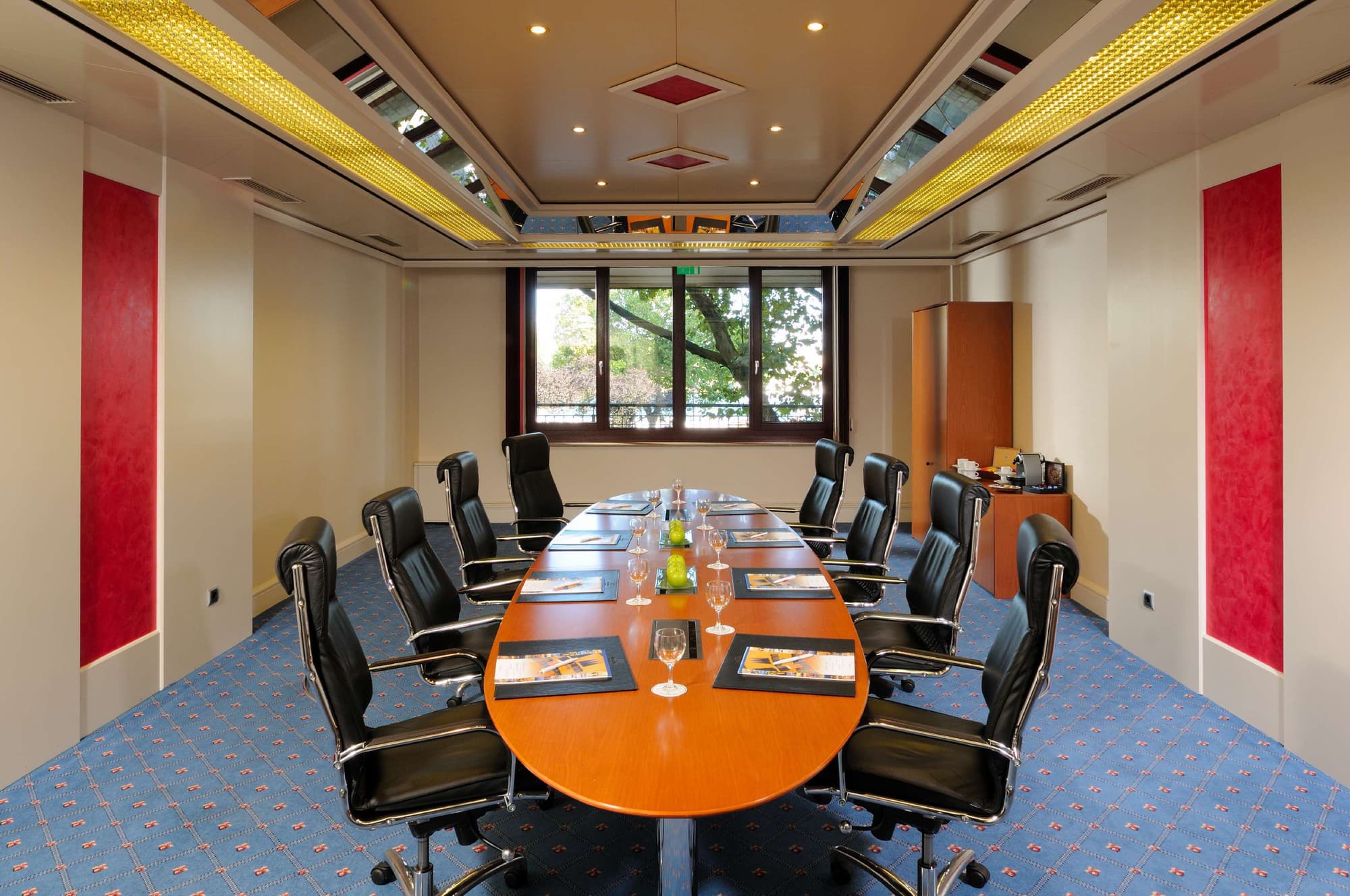 Maritim Hotel Köln, Conferences