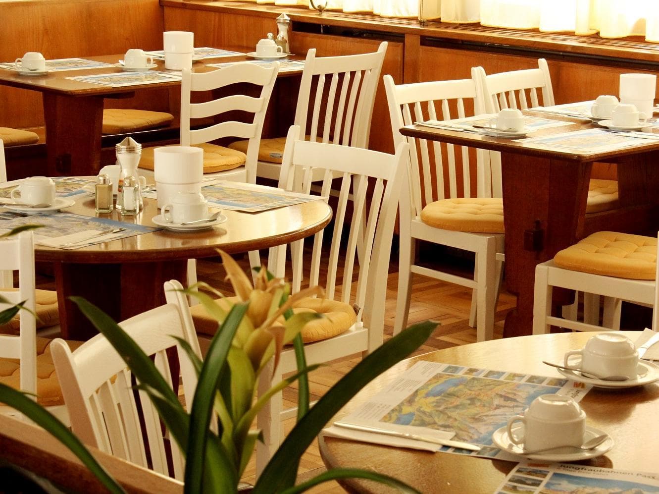 Weisses Kreuz, Restaurant