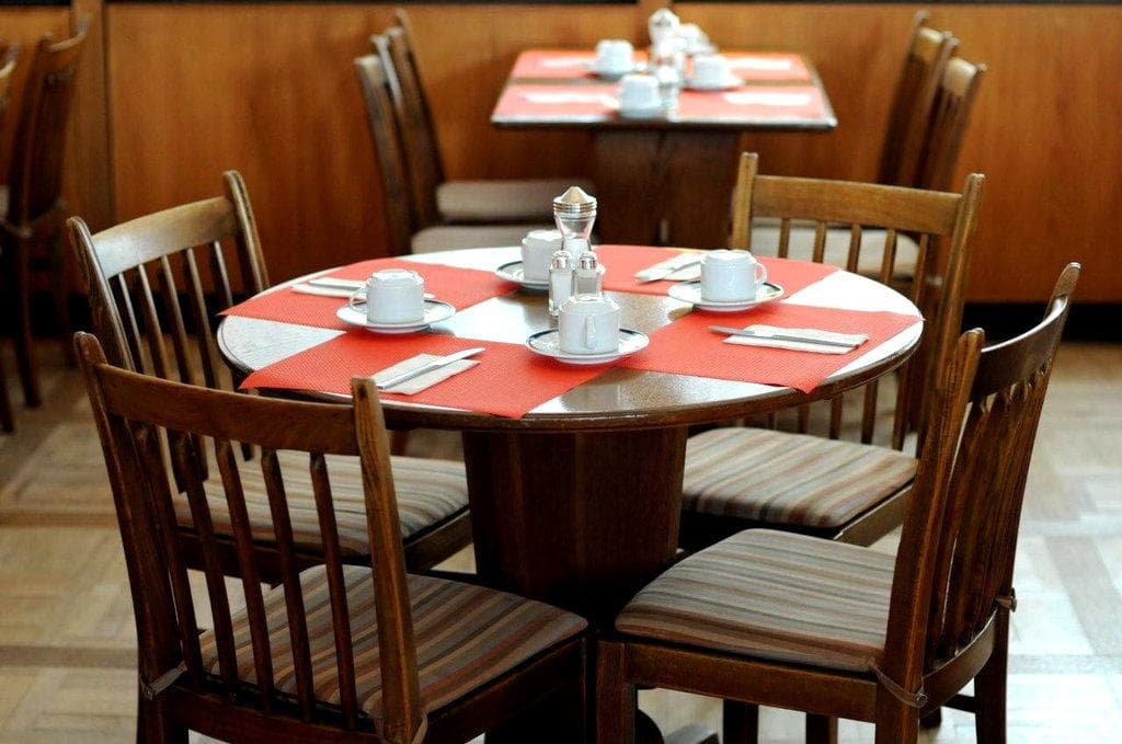 Weisses Kreuz, Restaurant