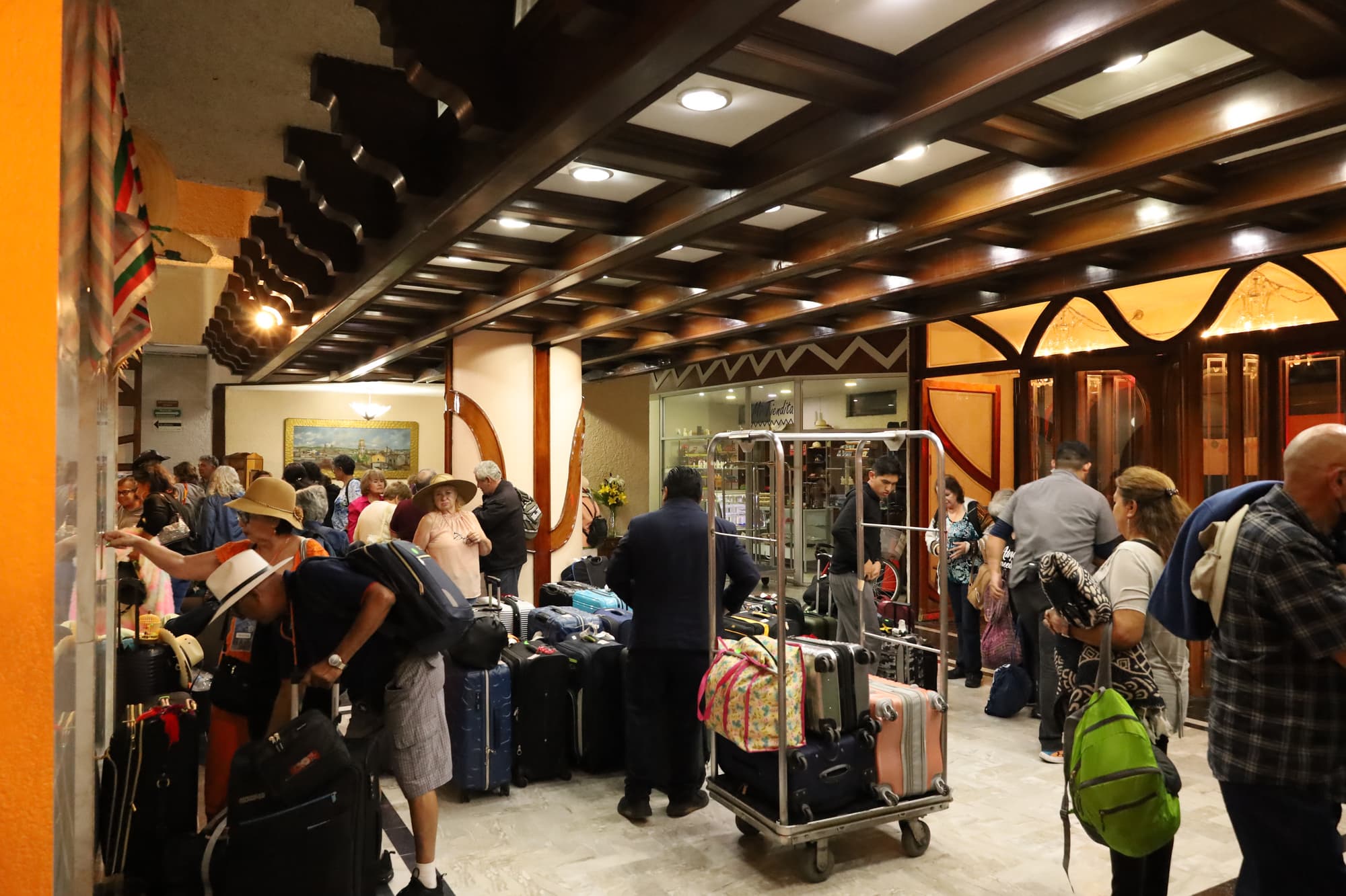 Aristos Puebla, Lobby