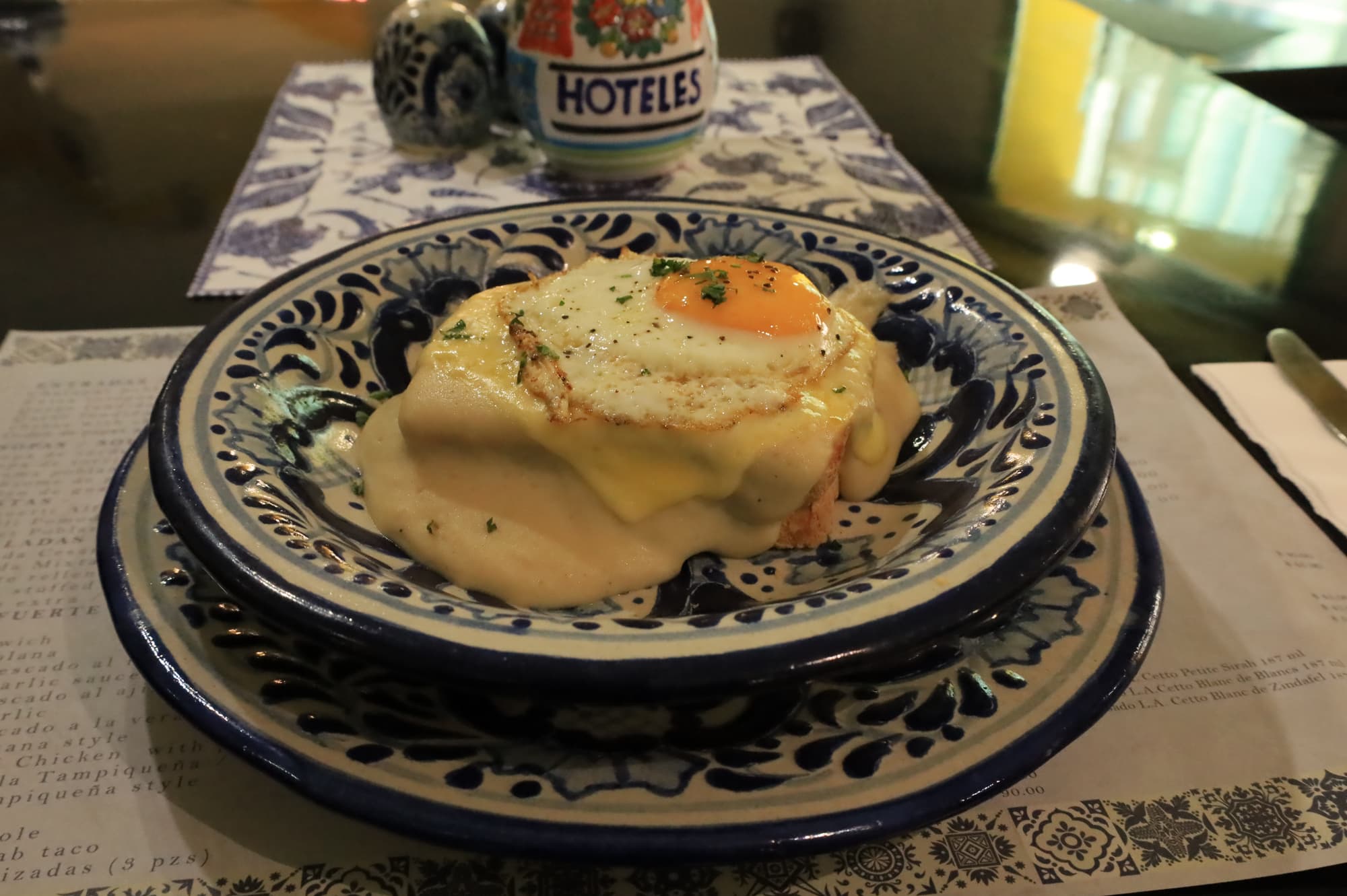 Aristos Puebla, Restaurant