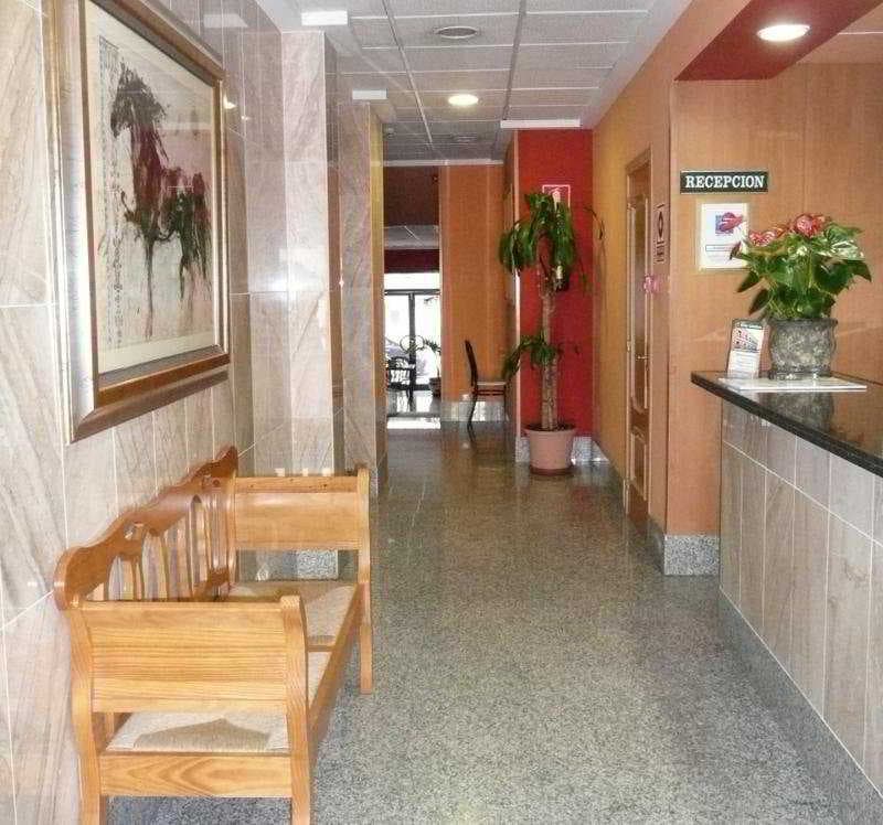 Doña Catalina , Lobby