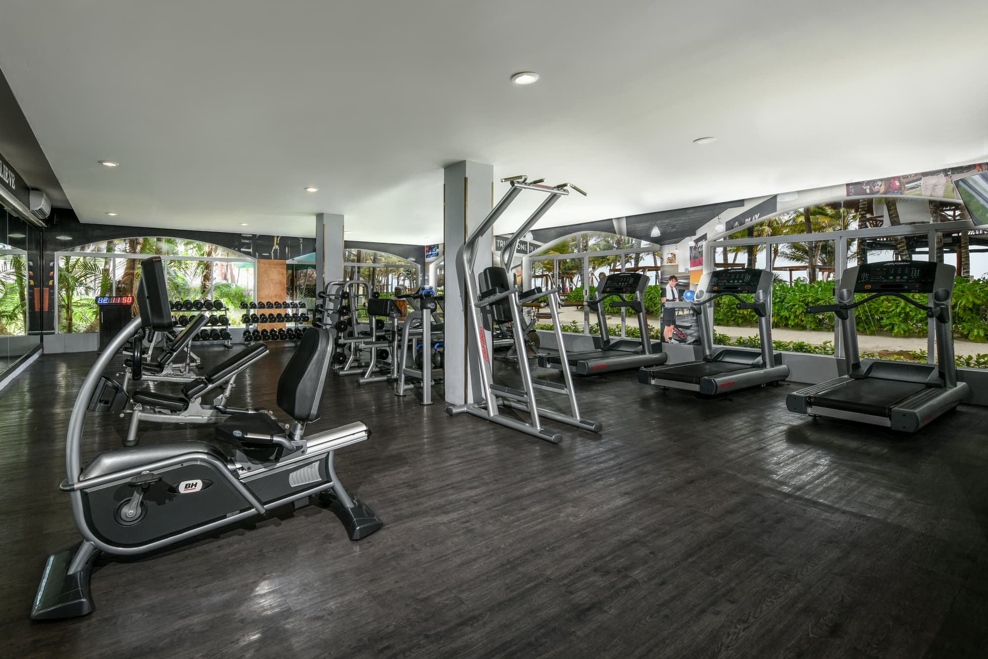 El Dorado Royale Spa Resort - All Inclusive, Sports and Entertainment