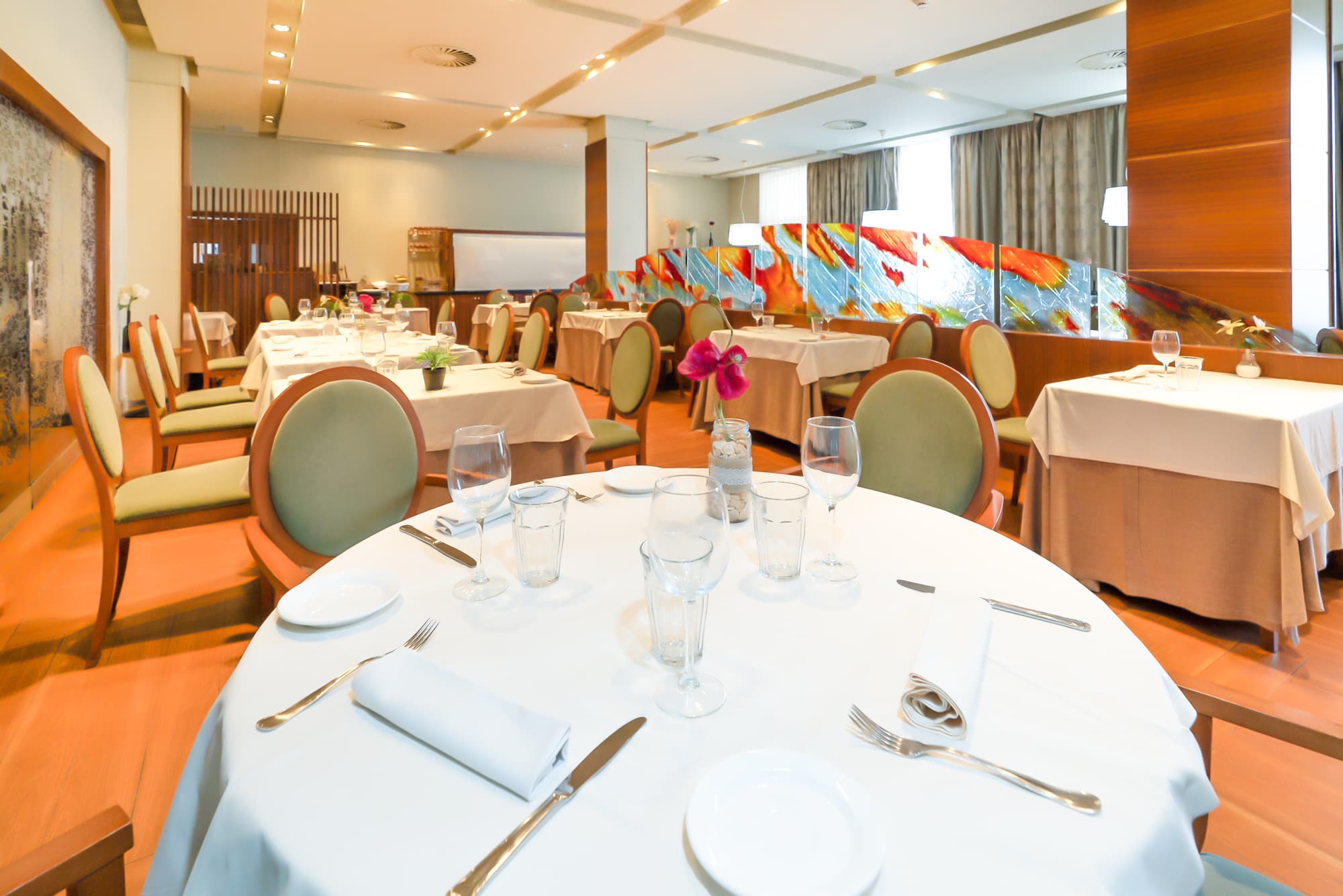 Ponferrada Plaza, Restaurant