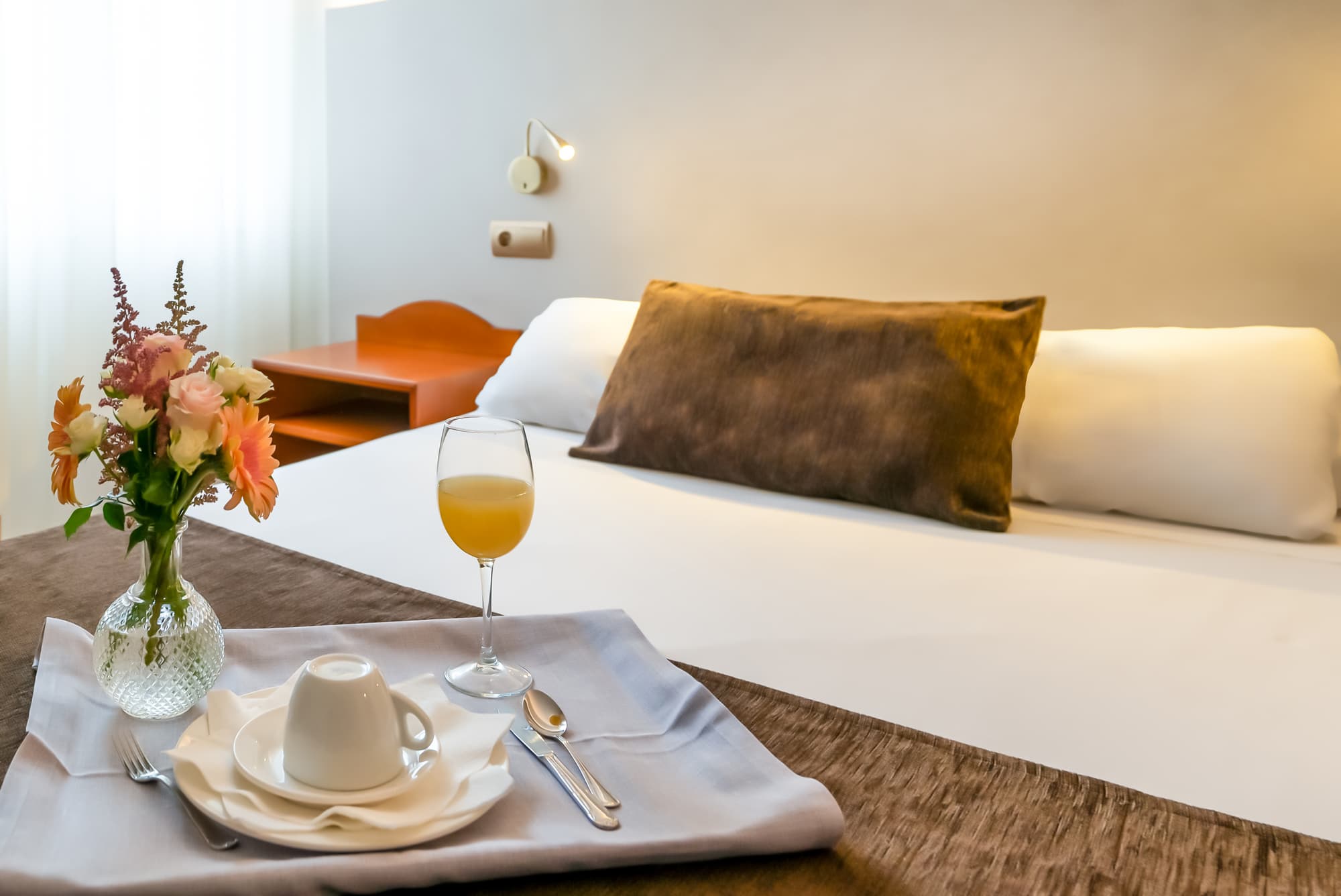 Ponferrada Plaza, Room