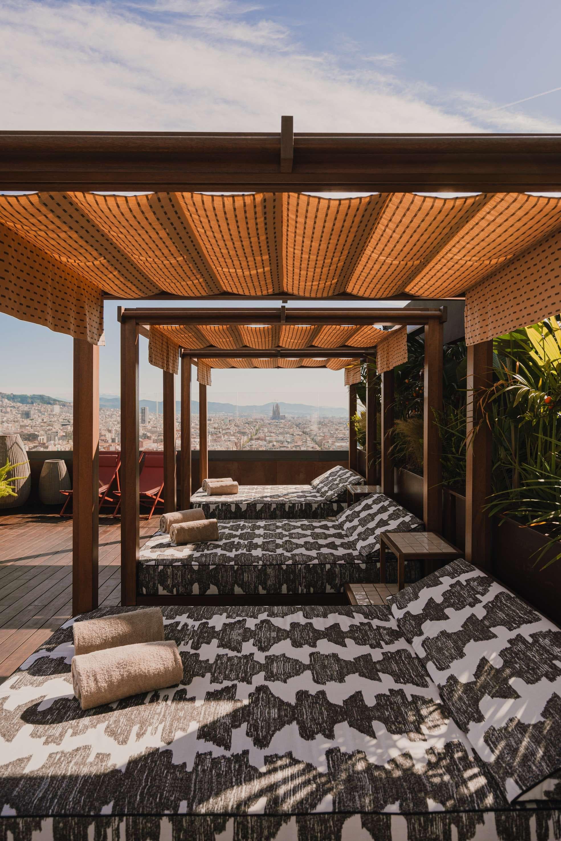 Nobu Hotel Barcelona, Pool