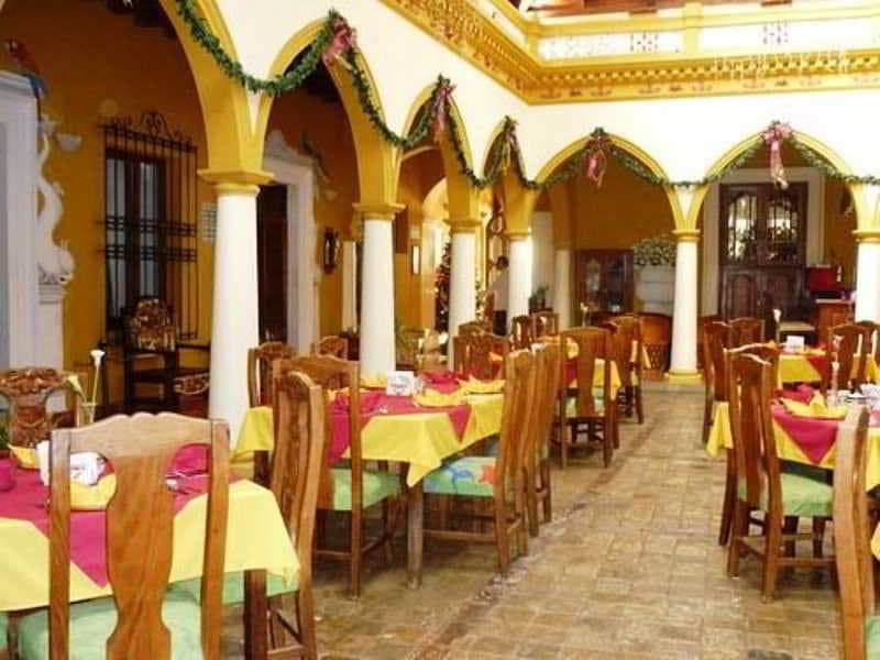 Mansion de los Angeles, Restaurant