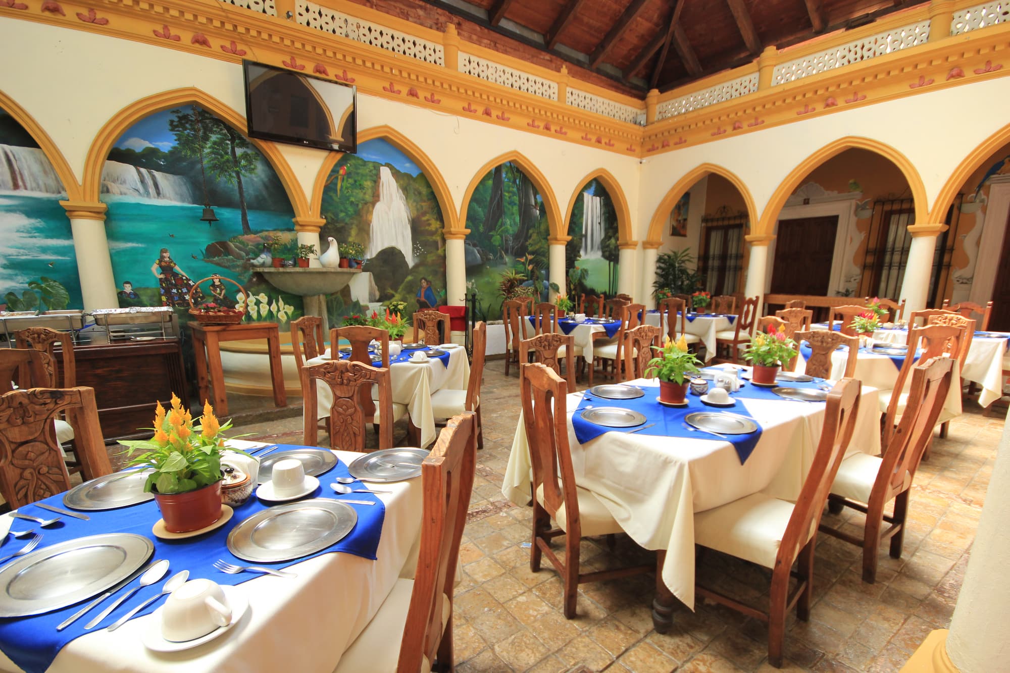 Mansion de los Angeles, Restaurant