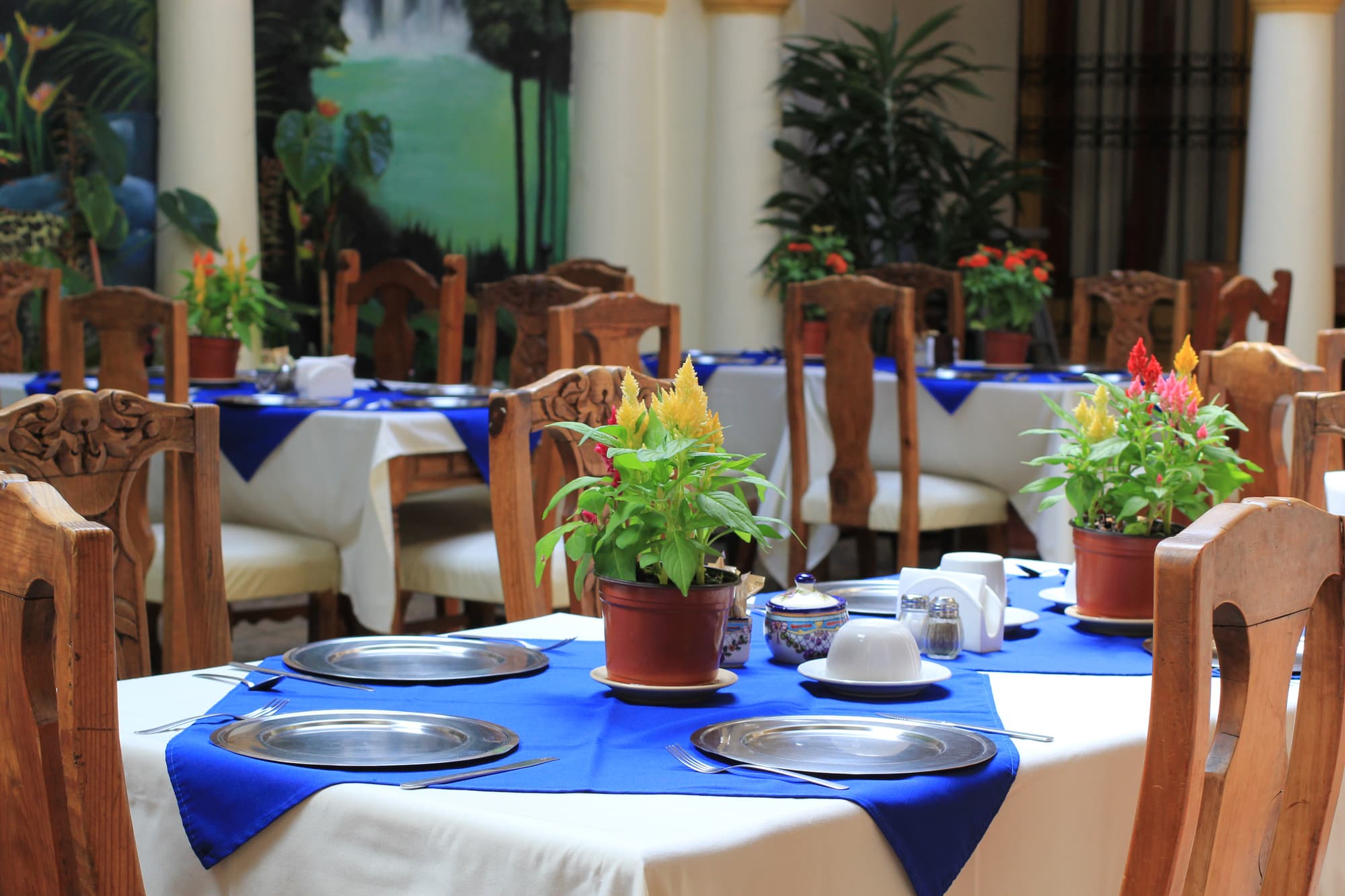 Mansion de los Angeles, Restaurant