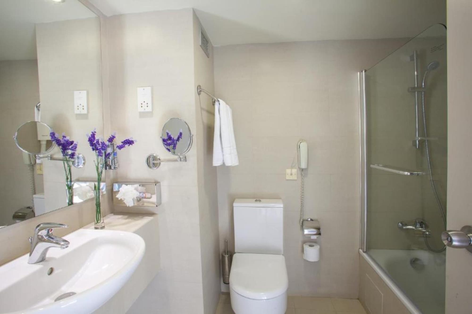 Imperial Island by Louis Hotels, Room