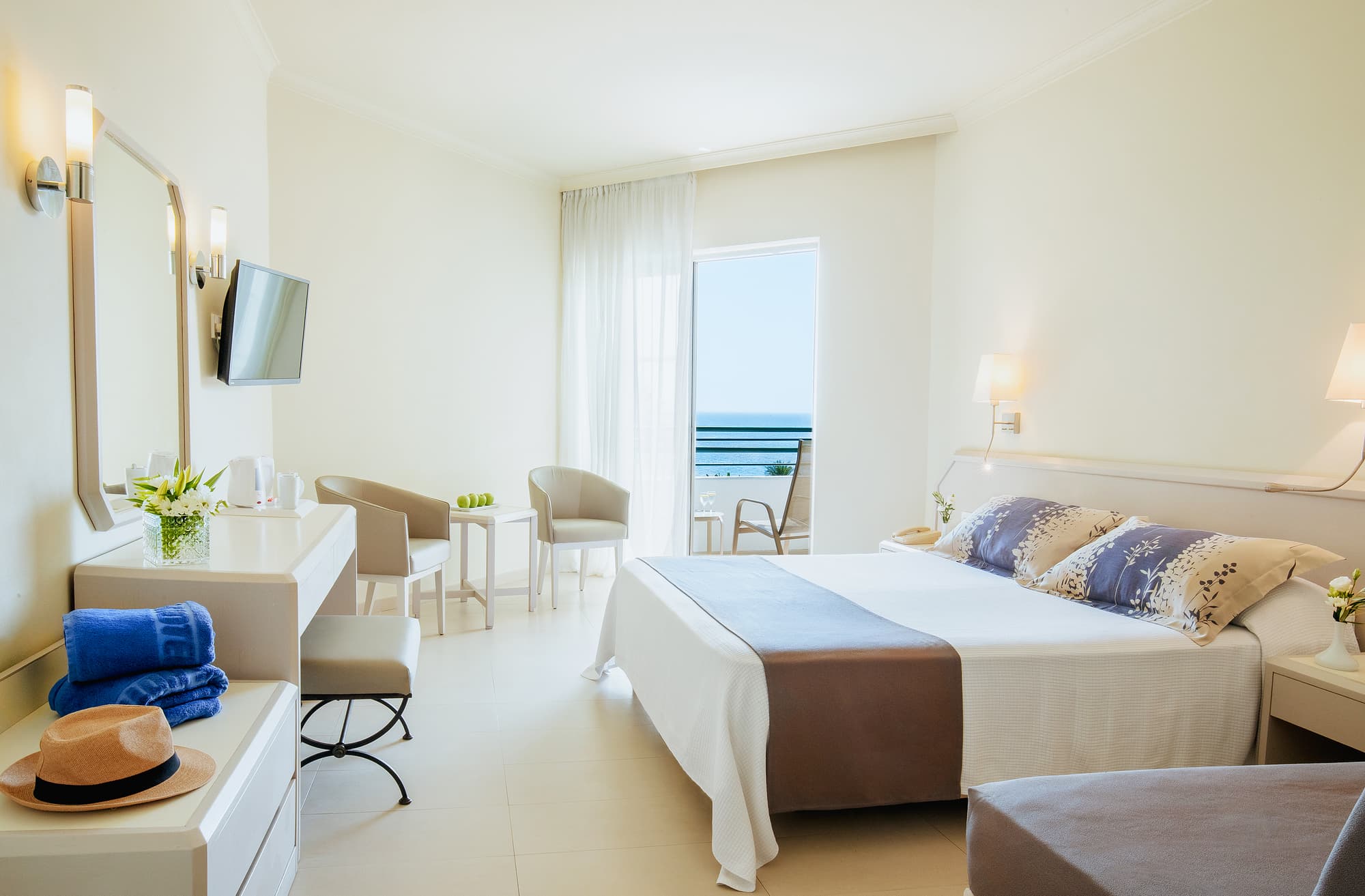 Imperial Island by Louis Hotels, Room