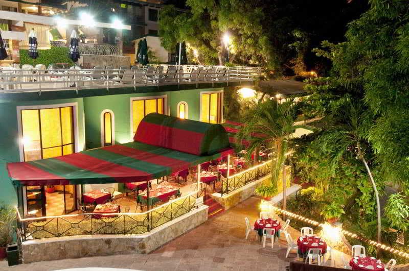 Real Bananas All Inclusive, Restaurant