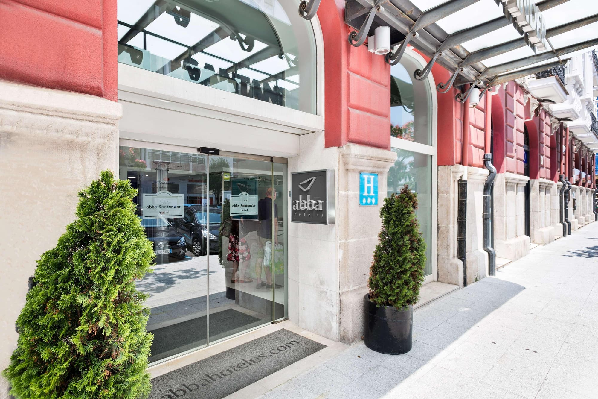 Abba Santander, General view