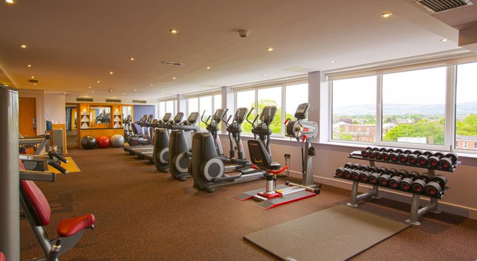 Clayton Hotel Burlington Road, Sports and Entertainment