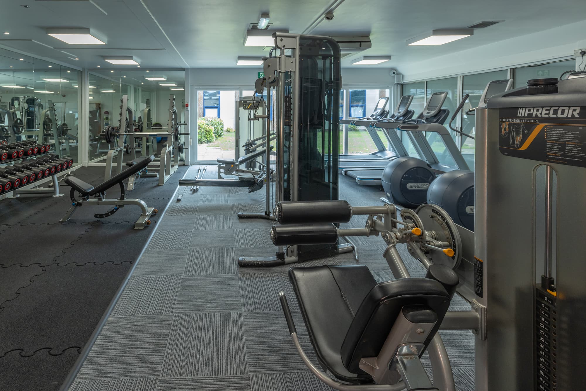 Cambridge Bar Hill Hotel BW Signature Collection, Sports and Entertainment