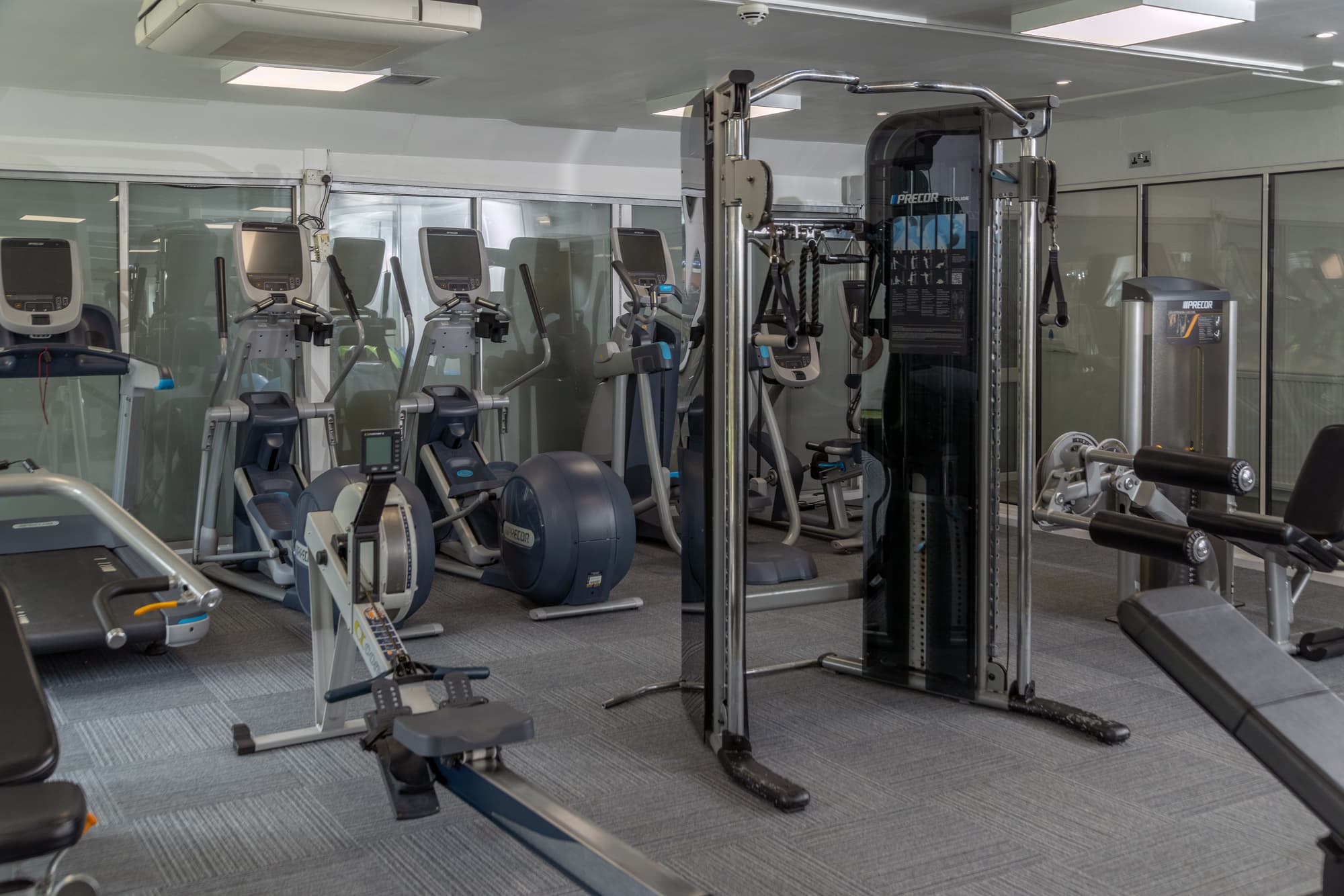 Cambridge Bar Hill Hotel BW Signature Collection, Sports and Entertainment