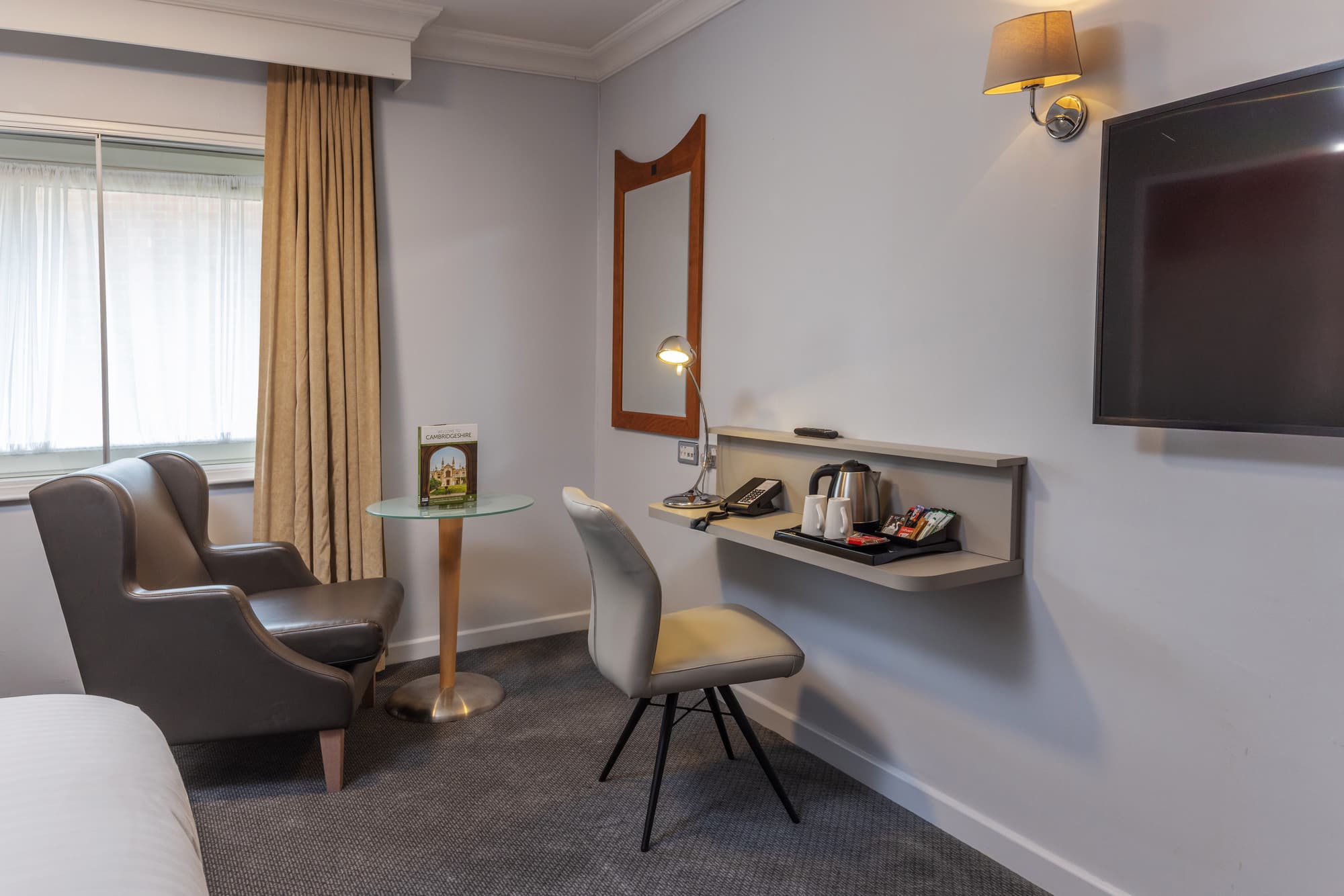 Cambridge Bar Hill Hotel BW Signature Collection, Room